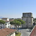 Lupori House