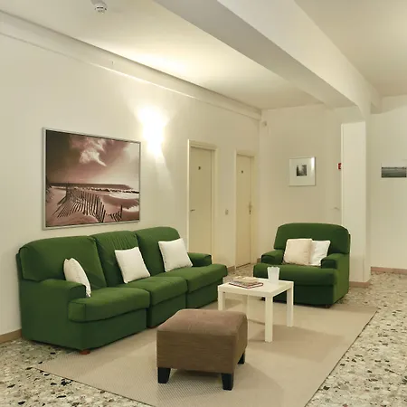 Lupori House *