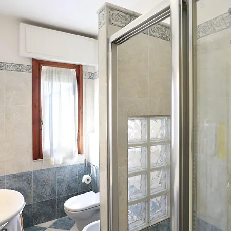 Lupori House Semesterbostad Viareggio